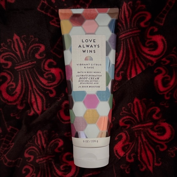 Bath & Body Works Other - Bath & Body Works Love Always Wins Vibrant Citrus & Sage Body Cream - Multicolor